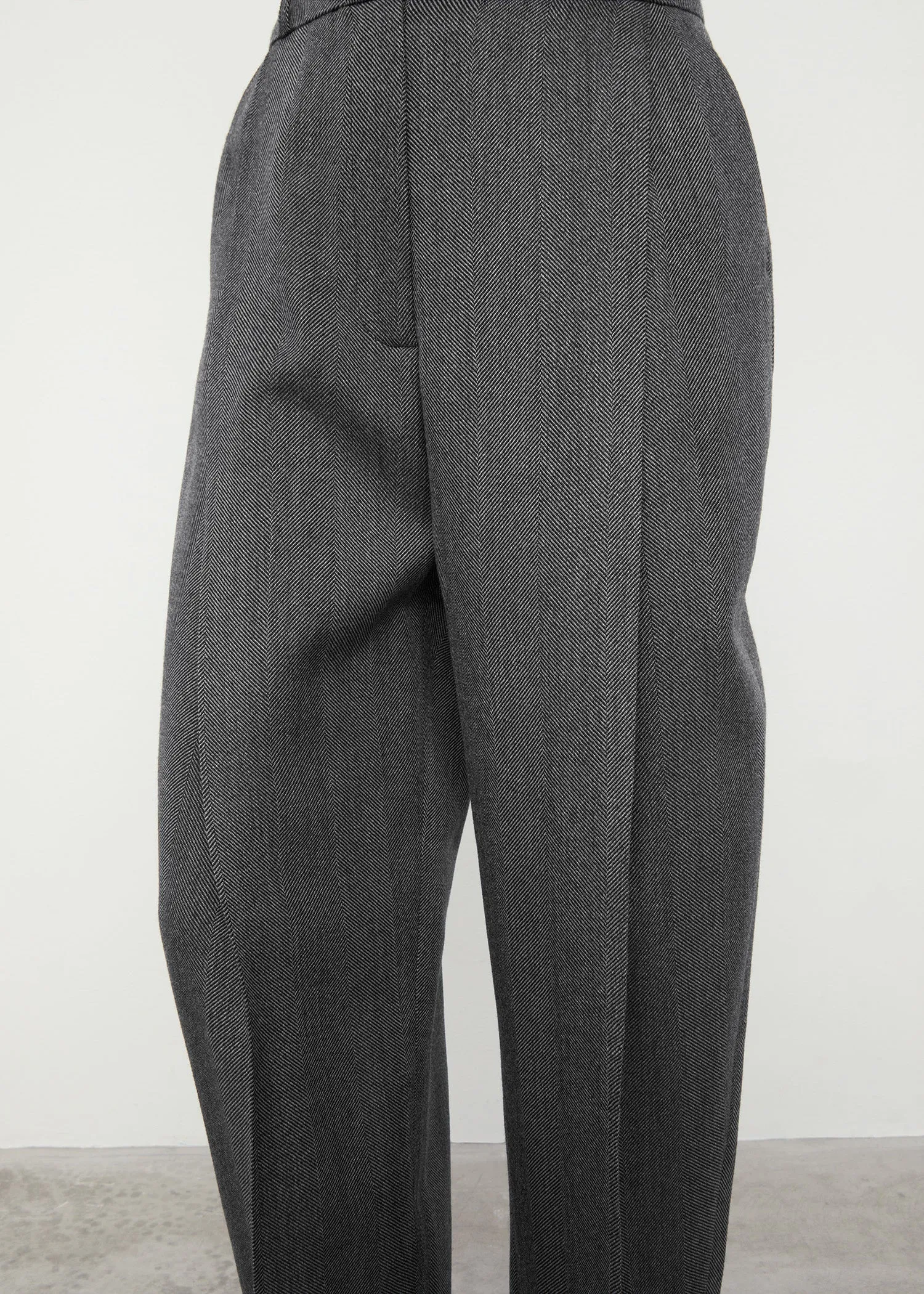 Deep pleat trousers grey herringbone