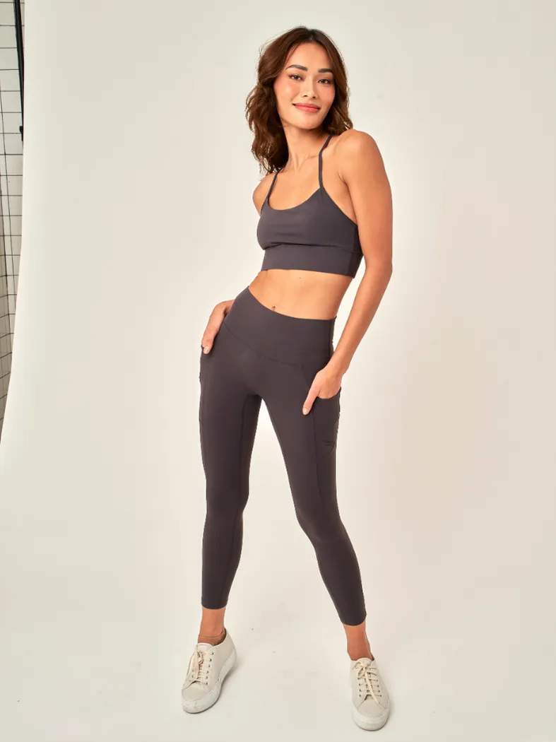 Easy Stretch 7/8 *Pocket Leggings in Iron Gray