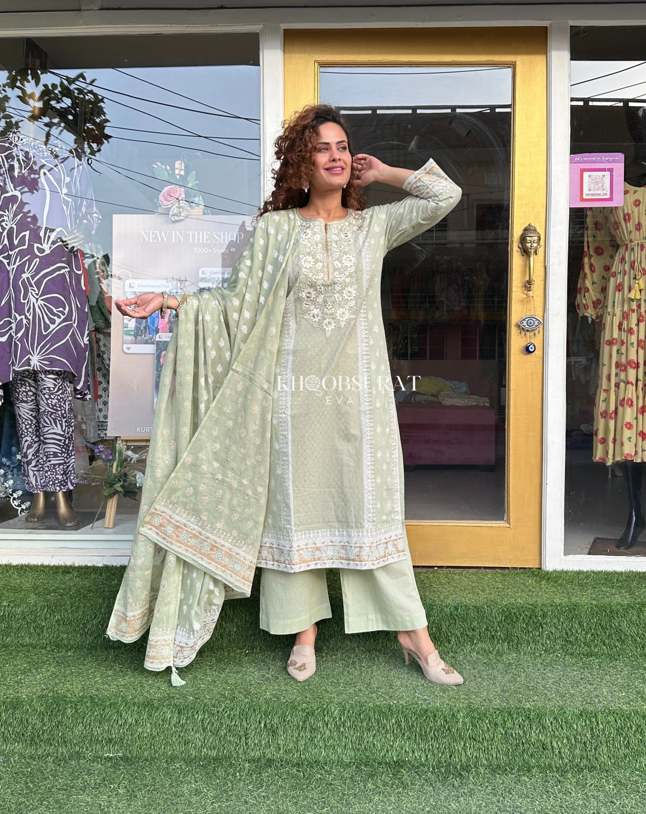 GREEN COTTON SUIT WITH EMBROIDERY