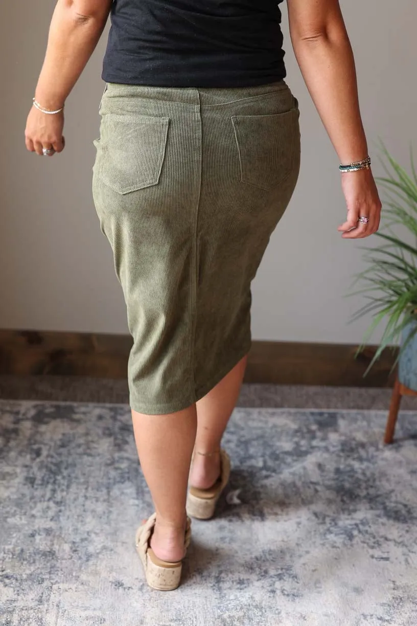 Moss Corduroy Elastic Waist Skirt