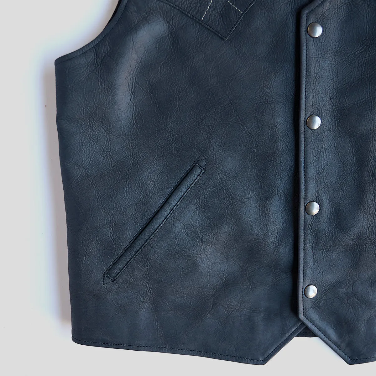 The Bison Austin Vest No.450 | Charcoal